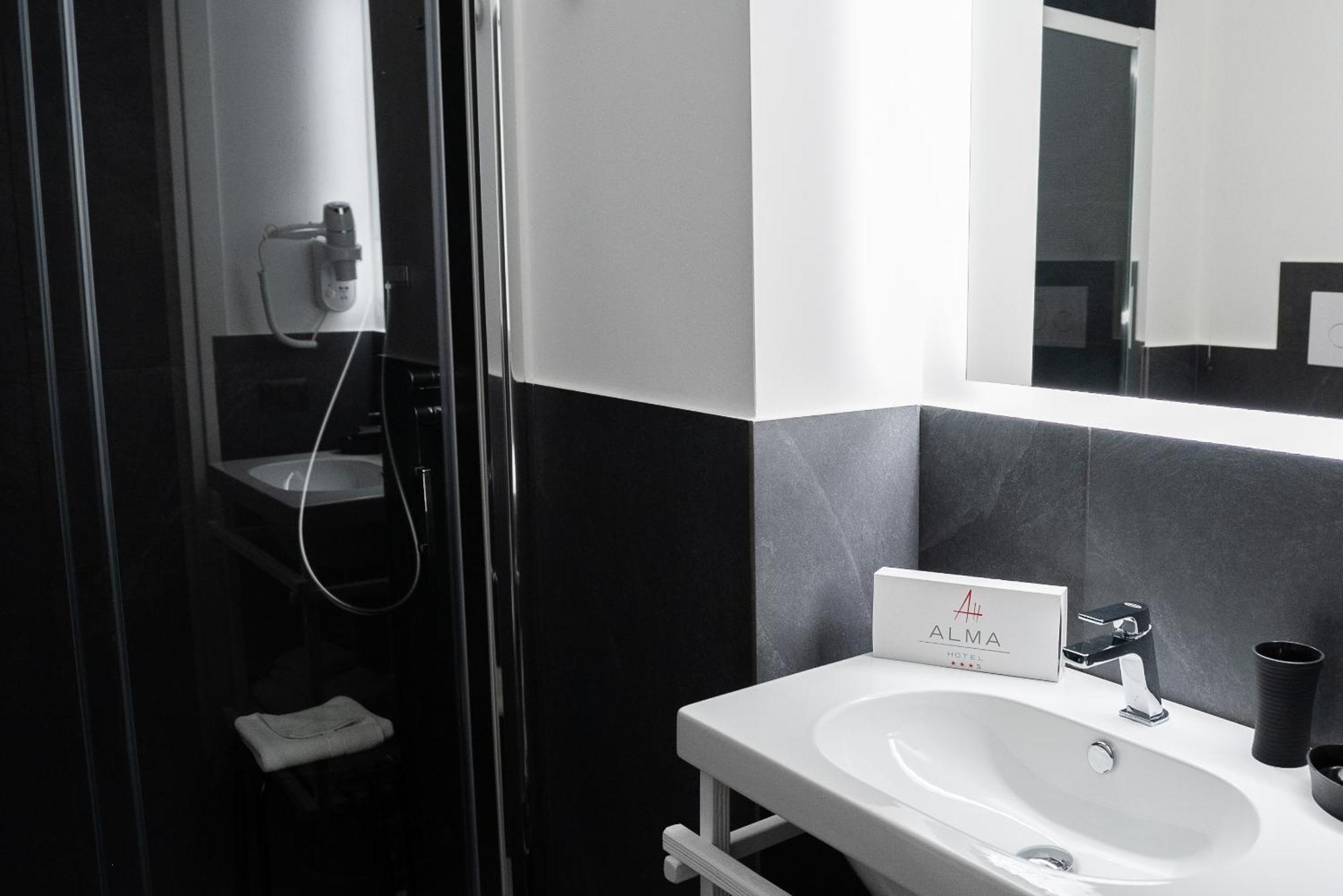 Alma Hotel Палермо Экстерьер фото